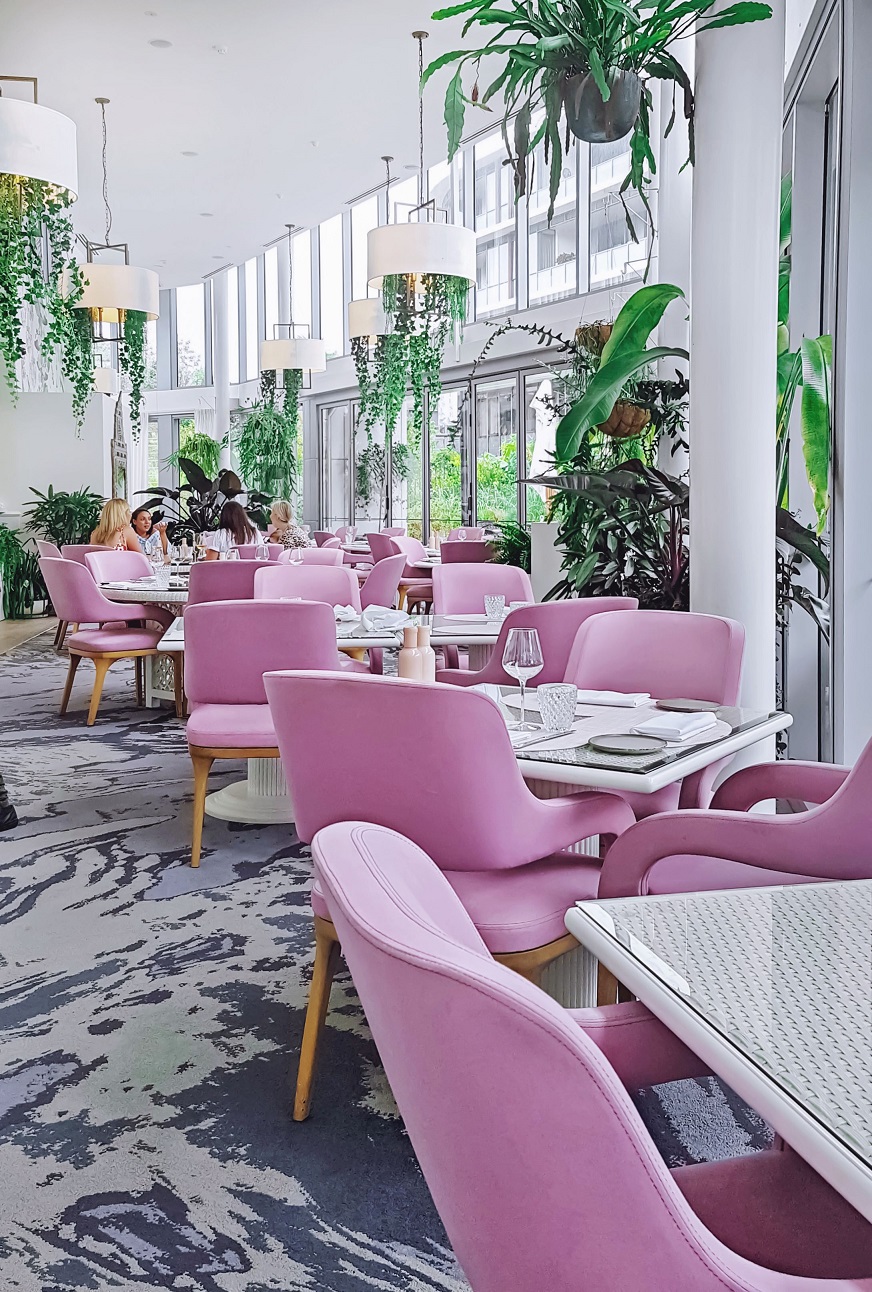 Most beautiful cafes and restaurants in Sydney, pink chairs